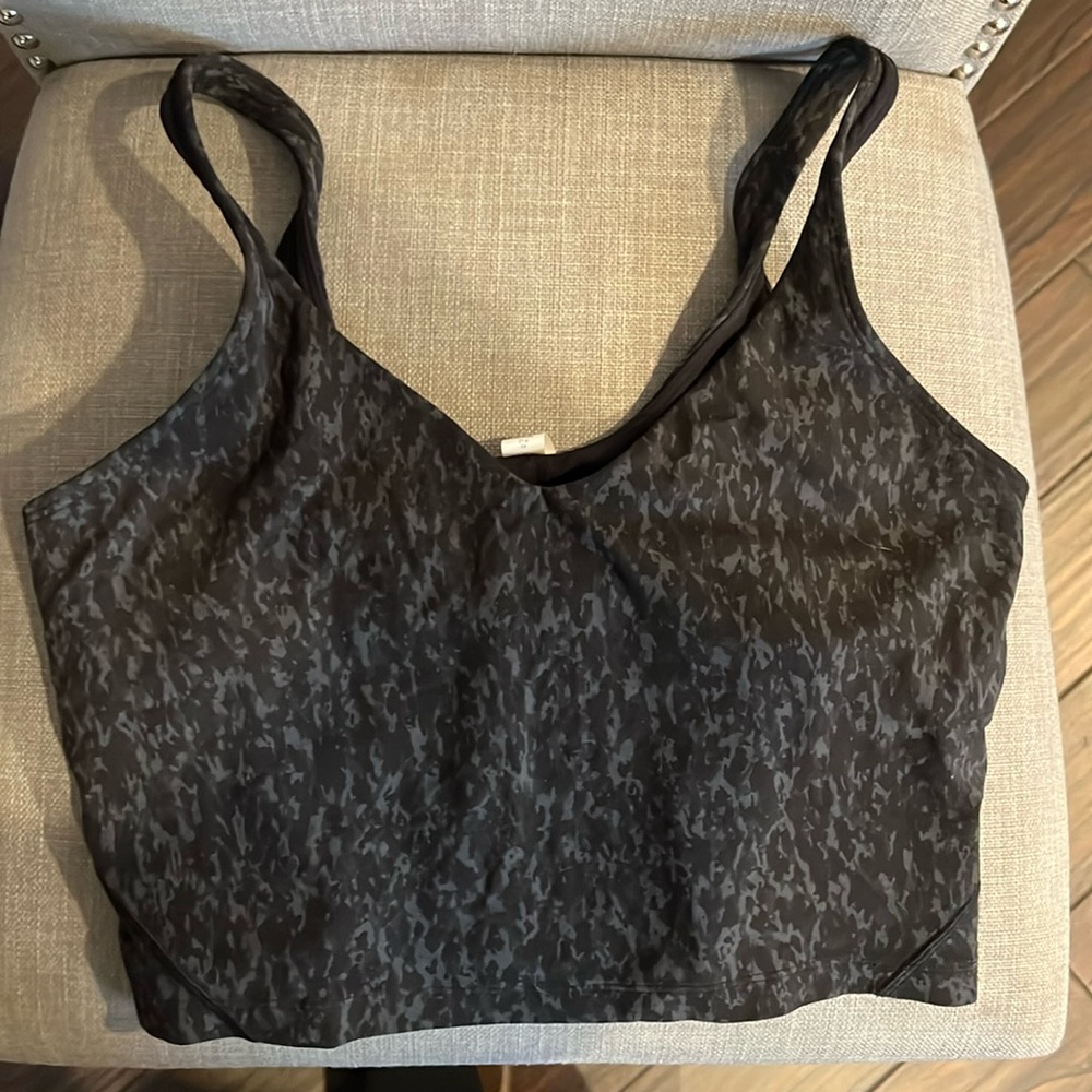 Lululemon sports bra